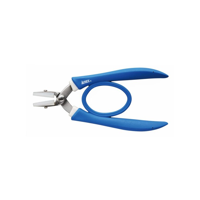 ワイヤーを傷つけず作業できるナイロンカバー付ヤットコ。