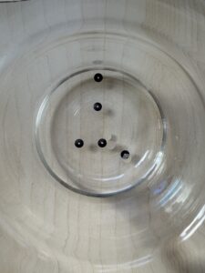 水の中のスパンコール